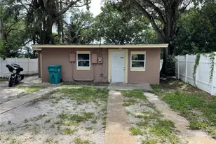 414 Sunset Dr, Orlando, FL 32805 - Photo 1