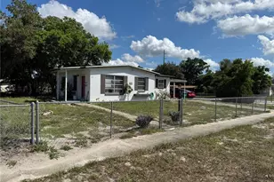 2302 Greenwood St St, Deltona, FL 32738 - Photo 1