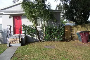 40 E 10th St, Saint Cloud, FL 34769 - Photo 1