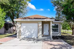 1712 E 18th St, Palmetto, FL 34221 - Photo 1