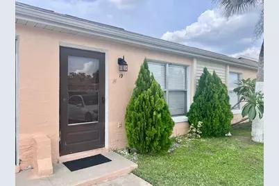 19 W Country Cove Way, Kissimmee, FL 34743 - Photo 1