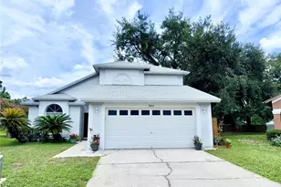 9803 Terrace Trail Ln, Temple Terrace, FL 33637 - Photo 1