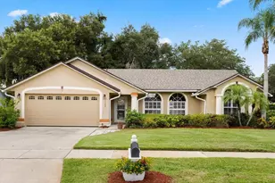 1702 Singing Palm Dr, Apopka, FL 32712 - Photo 1