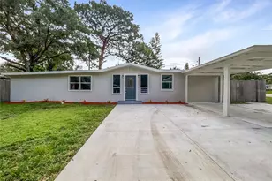 5201 72nd Way N, Saint Petersburg, FL 33709 - Photo 1