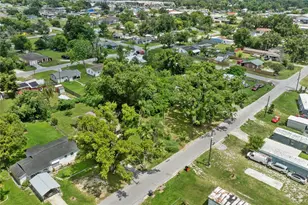 1115 N Swindell Ave, Lakeland, FL 33805 - Photo 1