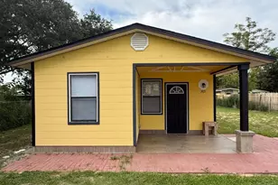 305 Armour Ave, Auburndale, FL 33823 - Photo 1