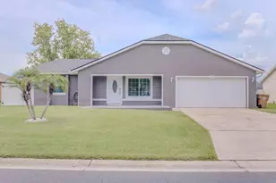 133 Hollyhock Ct, Kissimmee, FL 34743 - Photo 1