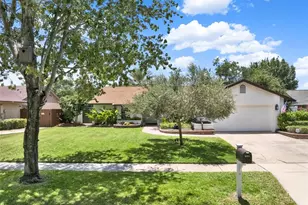 9473 Palm Tree Dr, Windermere, FL 34786 - Photo 1