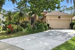 921 Rosinia Ct, Orlando, FL 32828 - Photo 1