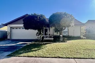 1620 Sunburst Way, Kissimmee, FL 34744 - Photo 1