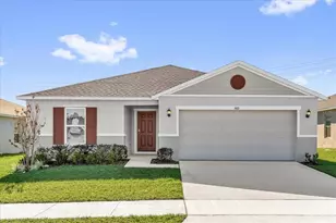560 Mahogany Wy, Dundee, FL 33838 - Photo 1