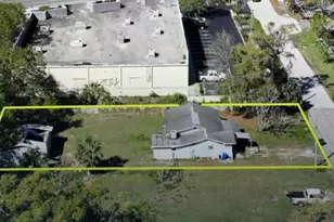 1034 Woodland Dr, Lakeland, FL 33809 - Photo 1