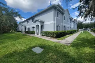 7326 E Bank Dr, Tampa, FL 33617 - Photo 1