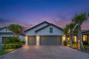 1062 Umbria Dr, Kissimmee, FL 34759 - Photo 1