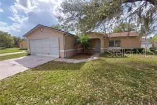 713 Yucatan Ct, Kissimmee, FL 34758 - Photo 1