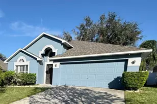 1185 Singleton Cir, Groveland, FL 34736 - Photo 1