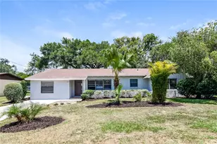 110 E Sadie St, Brandon, FL 33510 - Photo 1