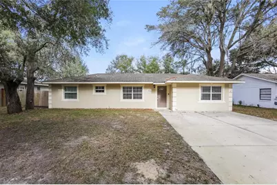 2727 N Dellwood Drive, Eustis, FL 32726 - Photo 1