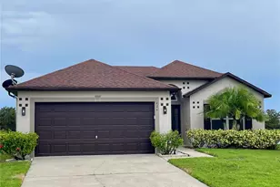 426 Fairfield Dr, Sanford, FL 32771 - Photo 1