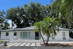 9148 Oakwood Dr, Lake Wales, FL 33898 - Photo 1