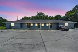 907 Center Ave, Haines City, FL 33844 - Photo 1