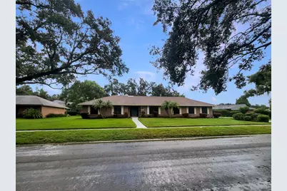 2715 Golf Heights Circle, Valrico, FL 33596 - Photo 1