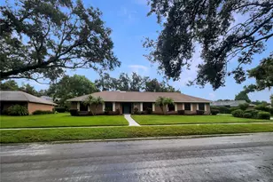 2715 Golf Heights Cir, Valrico, FL 33596 - Photo 1