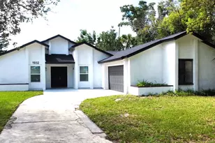 1932 Houndslake Dr, Winter Park, FL 32792 - Photo 1