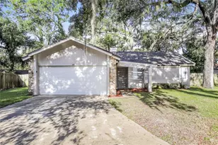 105 Whispering Pines Ct, Sanford, FL 32773 - Photo 1