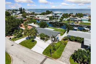 3596 Beach Drive SE, Saint Petersburg, FL 33705 - Photo 1