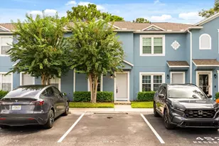 454 Wilton Cir, Sanford, FL 32773 - Photo 1