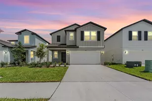 978 Hour Glass Rd, Lakeland, FL 33801 - Photo 1