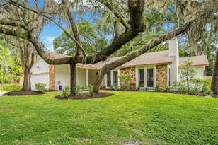 2015 Woody Dr, Windermere, FL 34786 - Photo 1