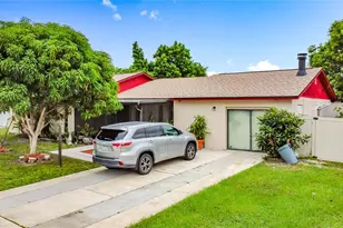 791 E Royal Palm Dr, Kissimmee, FL 34743 - Photo 1