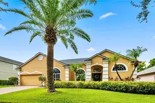 7724 Belvoir Dr, Orlando, FL 32835 - Photo 1