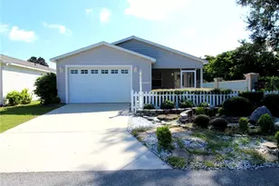 985 York Terrace, The Villages, FL 32162 - Photo 1