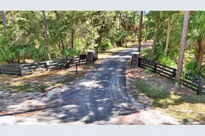 4599 N Williams Avenue, Crystal River, FL 34428 - Photo 1