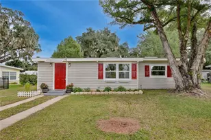 780 N Kentucky Ave, Umatilla, FL 32784 - Photo 1