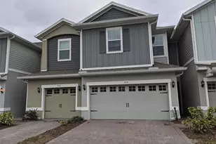 990 E 10th St, Apopka, FL 32703 - Photo 1