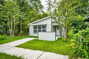 1594 W 22nd St, Jacksonville, FL 32209 - Photo 1