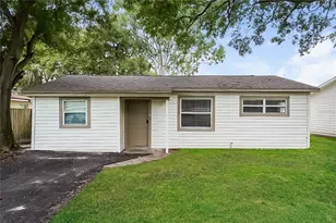 4423 73rd St N, Saint Petersburg, FL 33709 - Photo 1