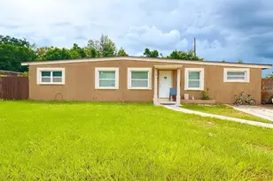 36 Areca Dr, Orlando, FL 32807 - Photo 1