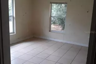 1628 Crest Ave, Leesburg, FL 34748 - Photo 1