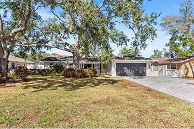 1455 54th Avenue NE, Saint Petersburg, FL 33703 - Photo 1