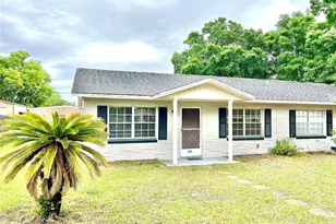 530 Park Ave, Umatilla, FL 32784 - Photo 1