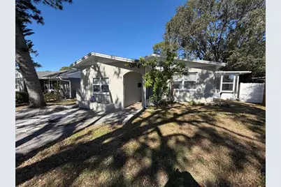 1775 New Hampshire Avenue NE, Saint Petersburg, FL 33703 - Photo 1