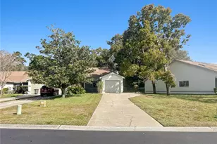 11746 Spring Tree Ln, Port Richey, FL 34668 - Photo 1