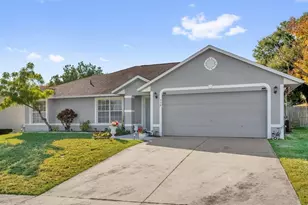 920 Palm Forest Ln, Minneola, FL 34715 - Photo 1