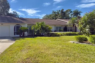 4001 Oakhurst Dr Dr, Sarasota, FL 34233 - Photo 1