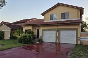 6174 NW 183rd Ln, Hialeah, FL 33015 - Photo 1